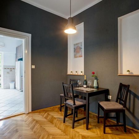 Dora Apartment Belgrado Buitenkant foto