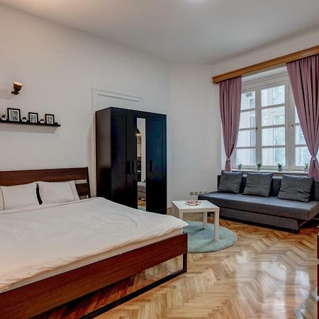 Dora Apartment Belgrado Buitenkant foto